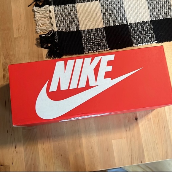 Women’s nike thong sandals - Picture 2 of 2